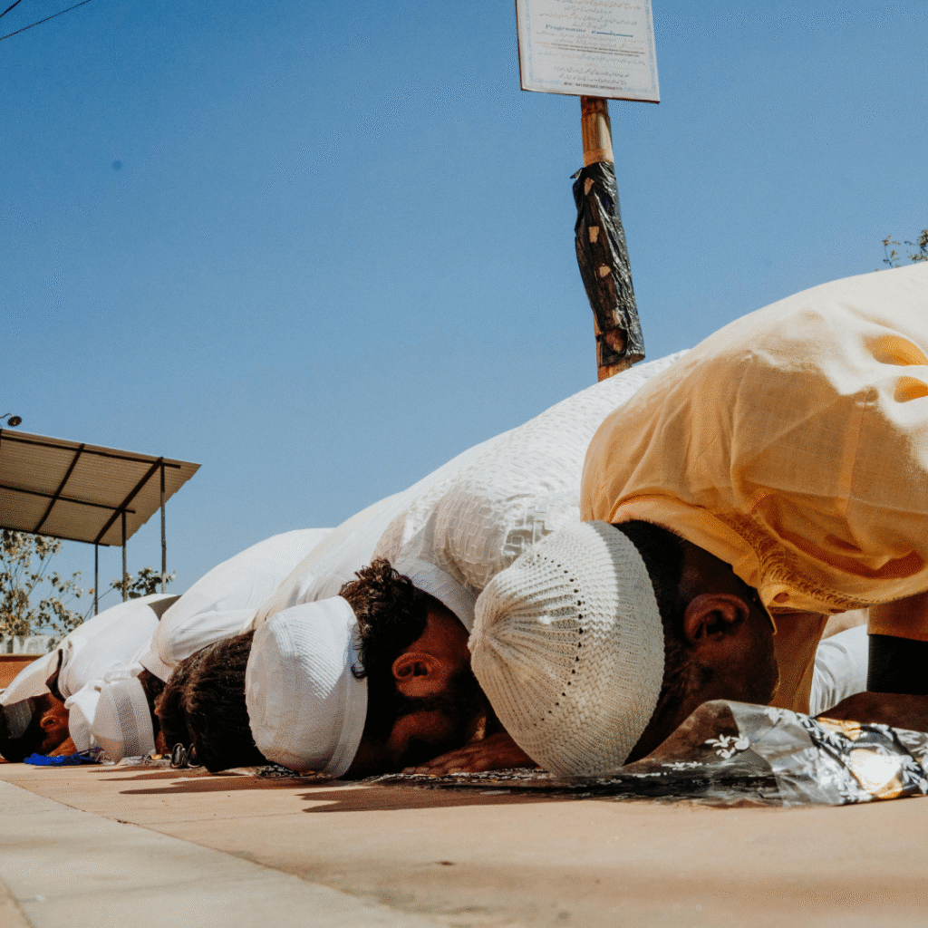 Bisa Jadi yang Menyelamatkanmu Itu Adalah do’a Ibu Bapakmu